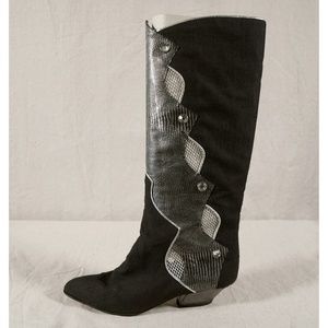 Vintage Portofino Woman 7B Mixed Media Cowboy Boot